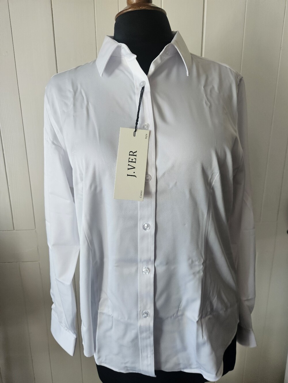 J. Iver Women's White Button-Down Shirt - Classic Long Sleeve - Italy Designed